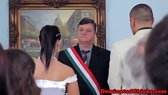 Europejska Panna Młoda Uległa W Scenie Bdsm O Tematyce Ślubnej