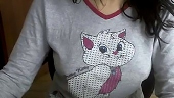 Homemade Video Of A Charming Turkish Cam Performer