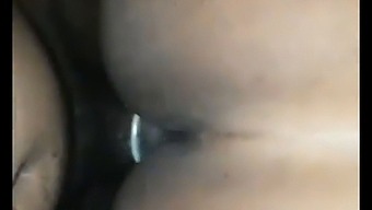 여자친구와 함께하는 핫한 개스타일 세션이 카메라에 담깁니다.