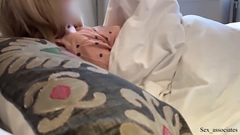 Niewinny Pokój Hotelowy Macochy I Syna Zamienia Się W Gorące.